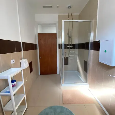 Bed & Breakfast Butlers